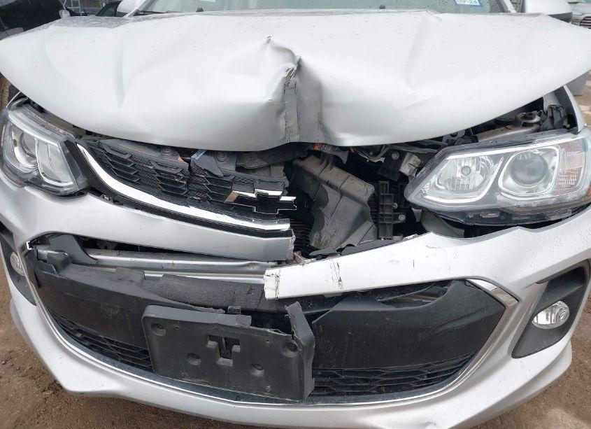 Photo 6 of 2018 Chevrolet Sonic LT AUTO (VIN 1G1JD6SG8J4118841)