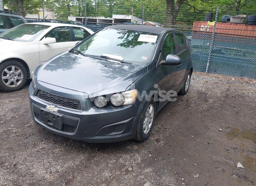 Photo 2 of 2012 Chevrolet Sonic 1LT (VIN 1G1JD6SH2C4188184)