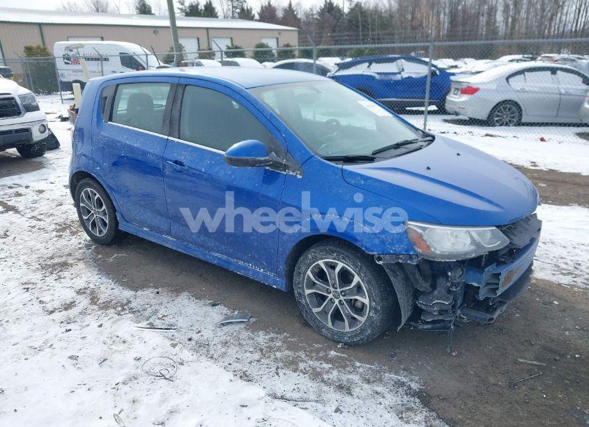 2018 Chevrolet Sonic LT AUTO (VIN 1G1JD6SH3J4140044) main photo