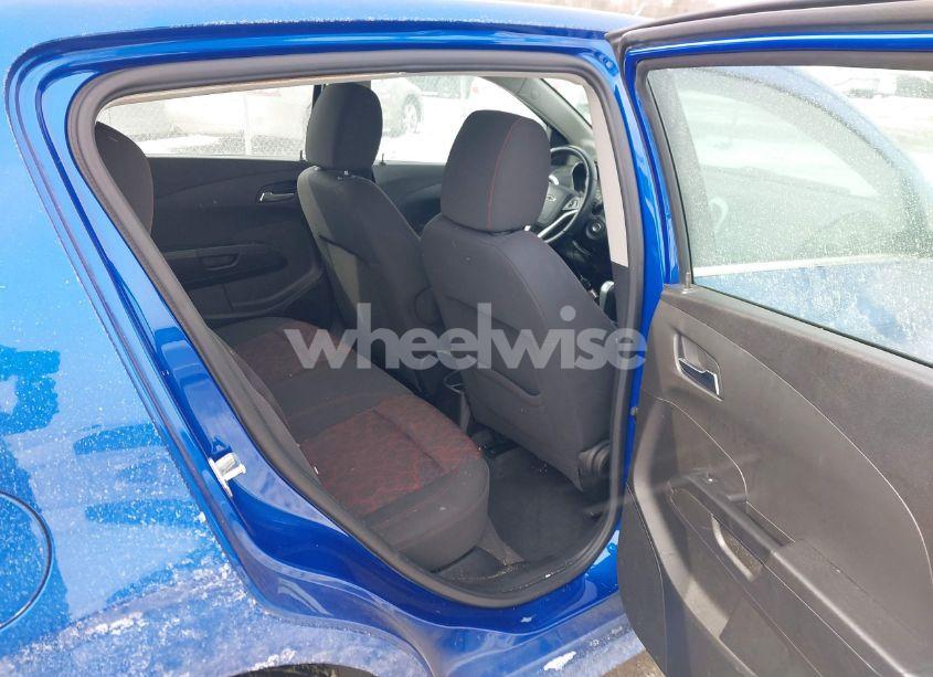 Photo 8 of 2018 Chevrolet Sonic LT AUTO (VIN 1G1JD6SH3J4140044)