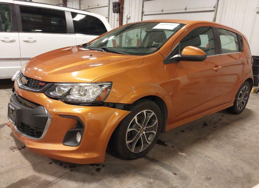 Photo 2 of 2017 Chevrolet Sonic LT AUTO (VIN 1G1JD6SH4H4119911)