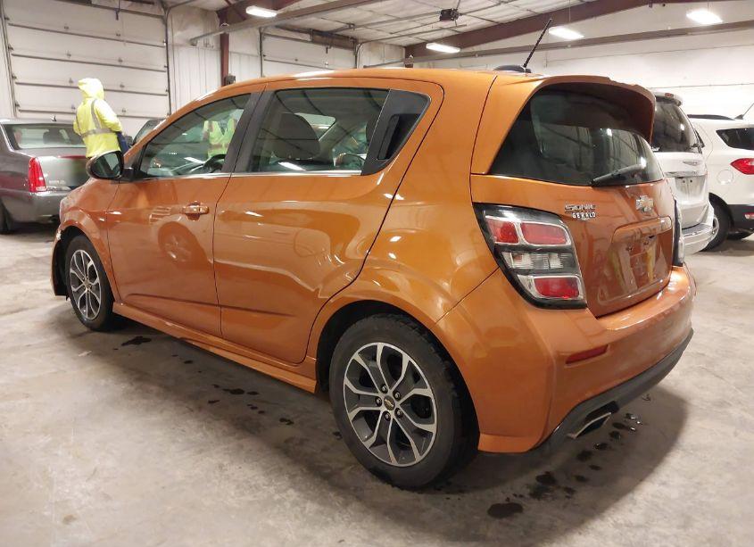 Photo 3 of 2017 Chevrolet Sonic LT AUTO (VIN 1G1JD6SH4H4119911)