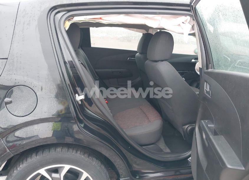 Photo 8 of 2017 Chevrolet Sonic LT AUTO (VIN 1G1JD6SH4H4129581)