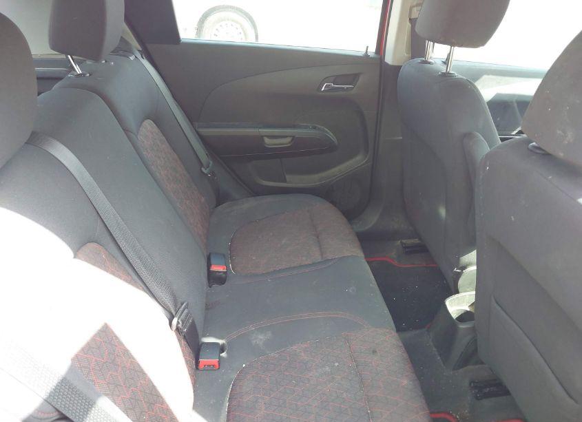 Photo 8 of 2017 Chevrolet Sonic LT AUTO (VIN 1G1JD6SH4H4165688)