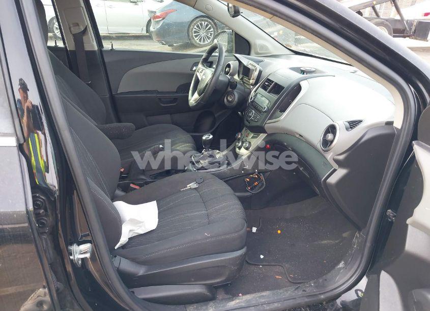 Photo 5 of 2012 Chevrolet Sonic 1LT (VIN 1G1JD6SH5C4108828)