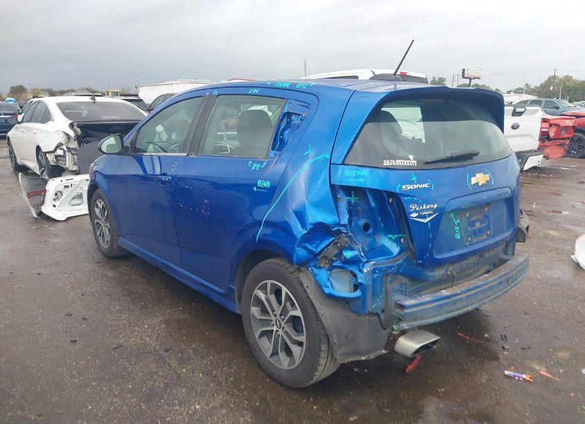 Photo 3 of 2017 Chevrolet Sonic LT AUTO (VIN 1G1JD6SH6H4174067)