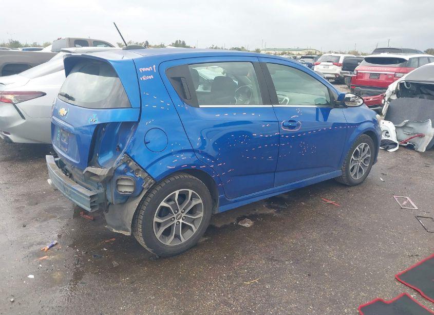 Photo 4 of 2017 Chevrolet Sonic LT AUTO (VIN 1G1JD6SH6H4174067)