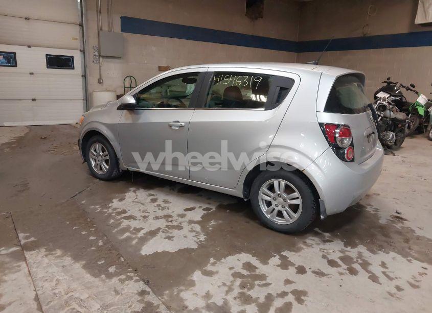 Photo 3 of 2013 Chevrolet Sonic LT MANUAL (VIN 1G1JD6SH7D4203621)