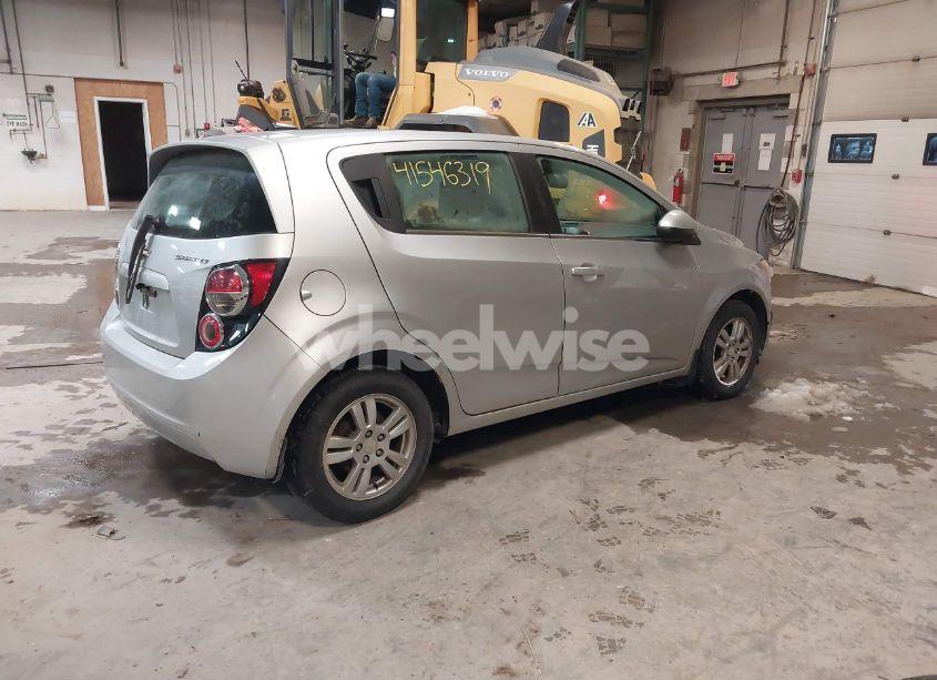 Photo 4 of 2013 Chevrolet Sonic LT MANUAL (VIN 1G1JD6SH7D4203621)