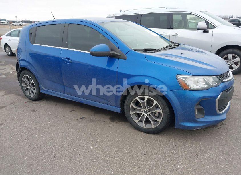 2018 Chevrolet Sonic LT AUTO (VIN 1G1JD6SH7J4114692) main photo