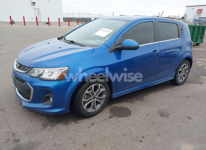 Photo 2 of 2018 Chevrolet Sonic LT AUTO (VIN 1G1JD6SH7J4114692)