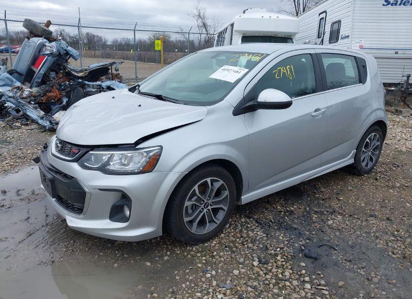 Photo 2 of 2018 Chevrolet Sonic LT AUTO (VIN 1G1JD6SH8J4124518)