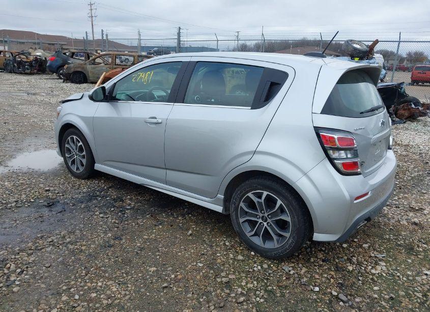 Photo 3 of 2018 Chevrolet Sonic LT AUTO (VIN 1G1JD6SH8J4124518)