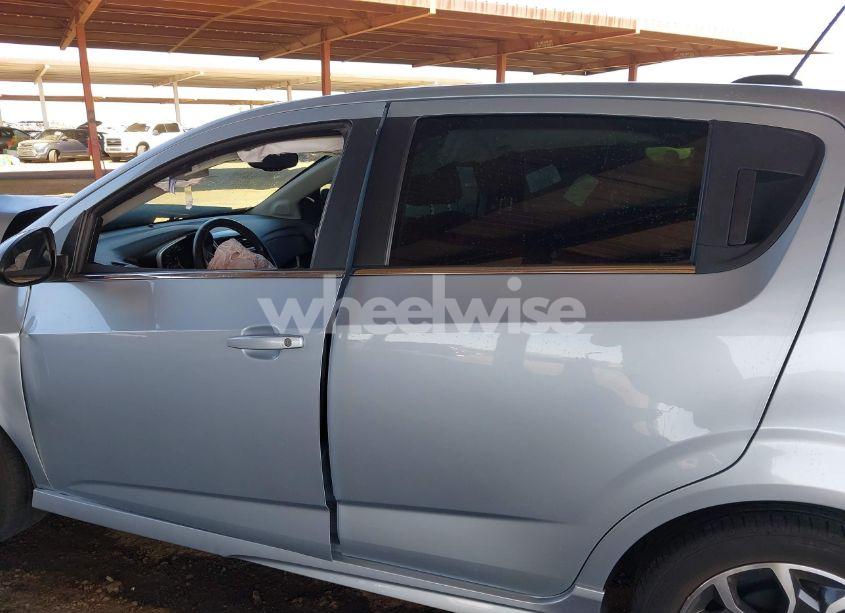 Photo 14 of 2017 Chevrolet Sonic LT AUTO (VIN 1G1JD6SH9H4136381)