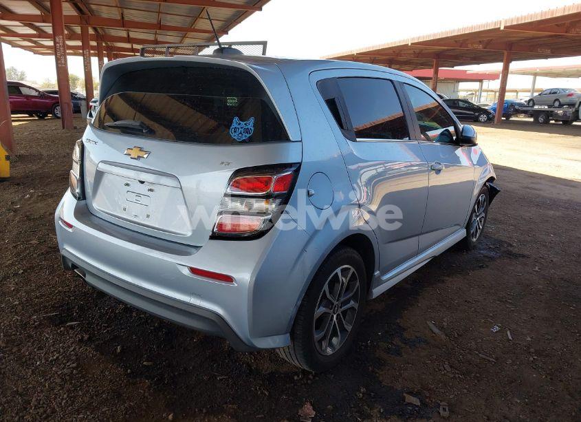 Photo 4 of 2017 Chevrolet Sonic LT AUTO (VIN 1G1JD6SH9H4136381)