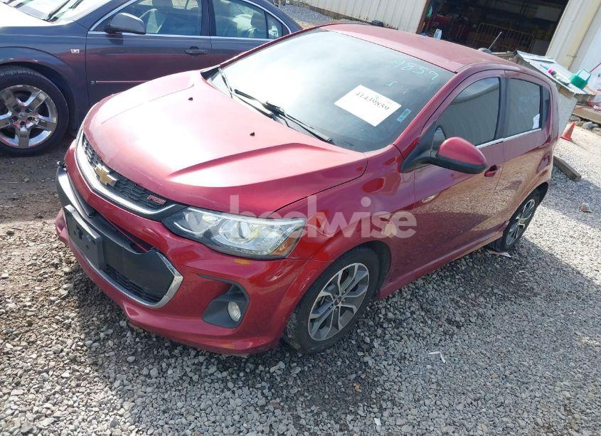 Photo 2 of 2017 Chevrolet Sonic LT AUTO (VIN 1G1JD6SH9H4158302)