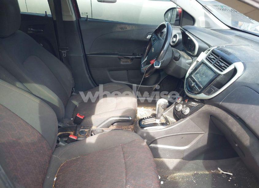 Photo 5 of 2017 Chevrolet Sonic LT AUTO (VIN 1G1JD6SH9H4158302)