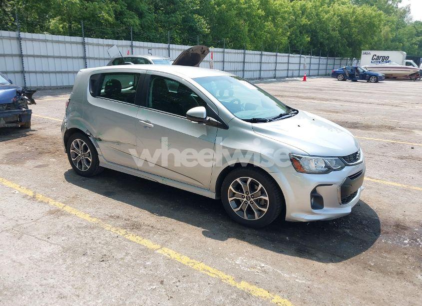 2018 Chevrolet Sonic LT AUTO (VIN 1G1JD6SHXJ4125976) main photo
