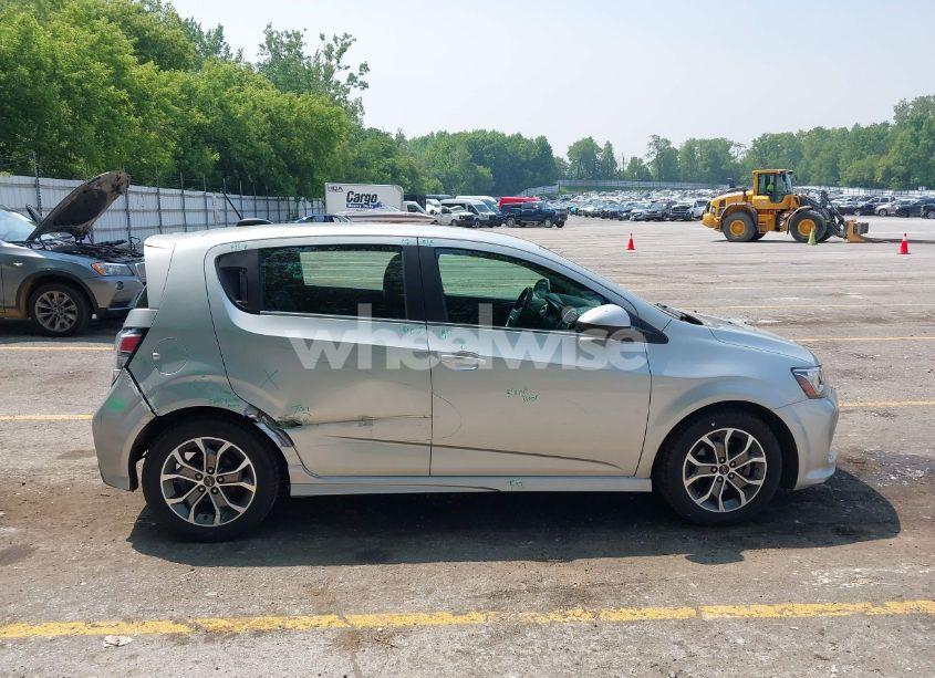 Photo 13 of 2018 Chevrolet Sonic LT AUTO (VIN 1G1JD6SHXJ4125976)