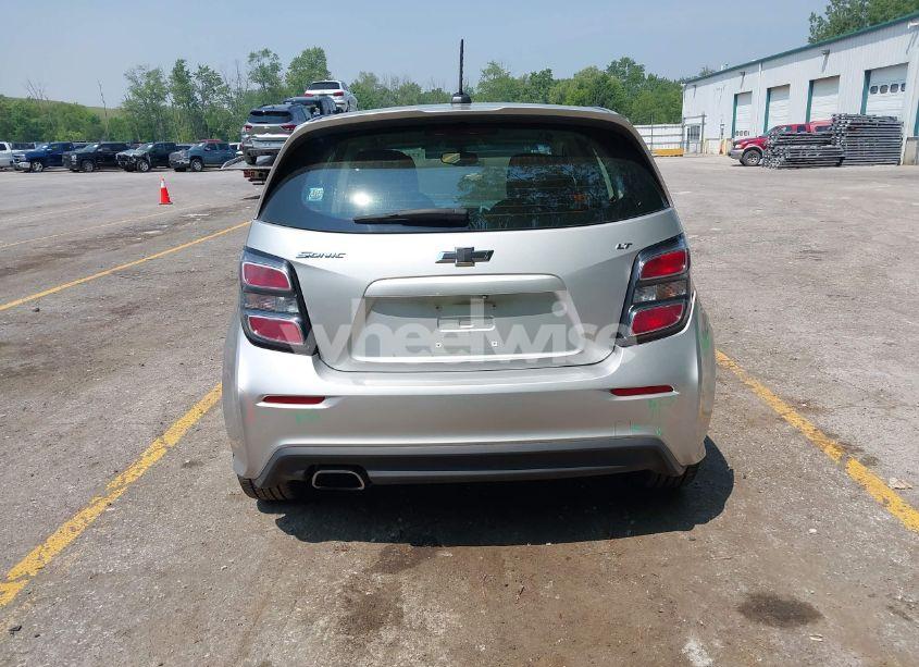 Photo 16 of 2018 Chevrolet Sonic LT AUTO (VIN 1G1JD6SHXJ4125976)