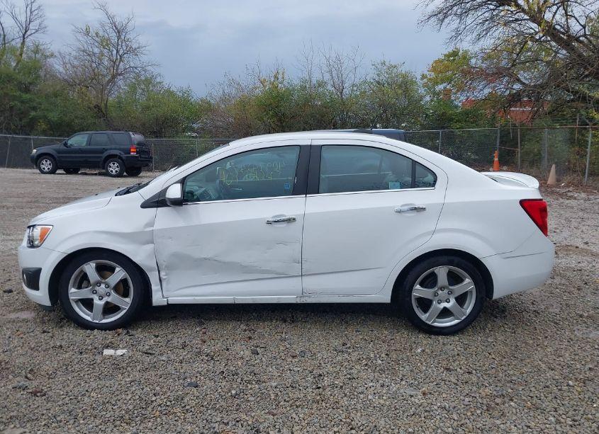 Photo 14 of 2015 Chevrolet Sonic LTZ AUTO (VIN 1G1JE5SB0F4102149)