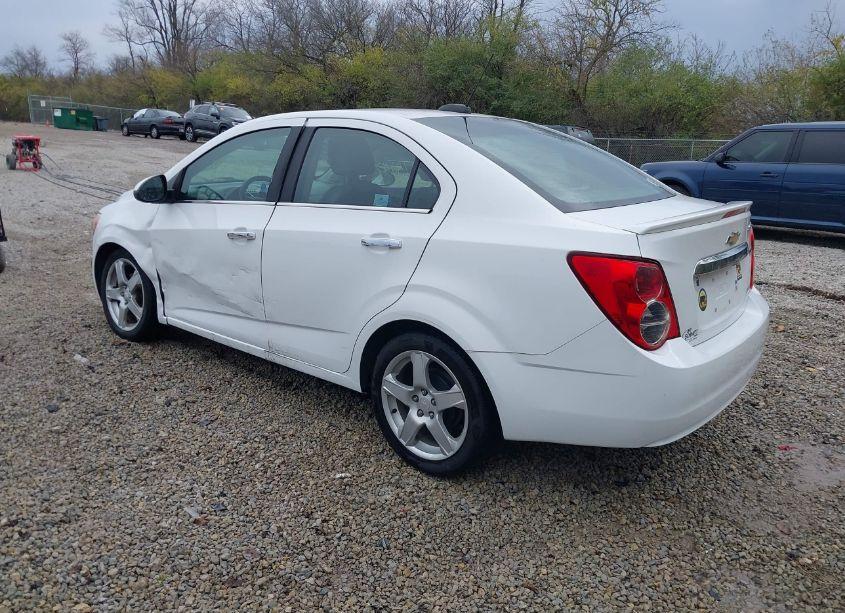 Photo 3 of 2015 Chevrolet Sonic LTZ AUTO (VIN 1G1JE5SB0F4102149)