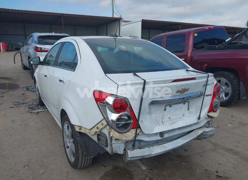 Photo 3 of 2015 Chevrolet Sonic LTZ AUTO (VIN 1G1JE5SB0F4107545)