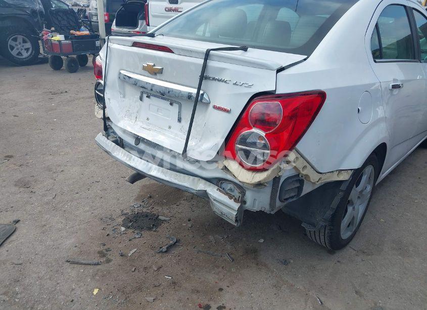 Photo 6 of 2015 Chevrolet Sonic LTZ AUTO (VIN 1G1JE5SB0F4107545)