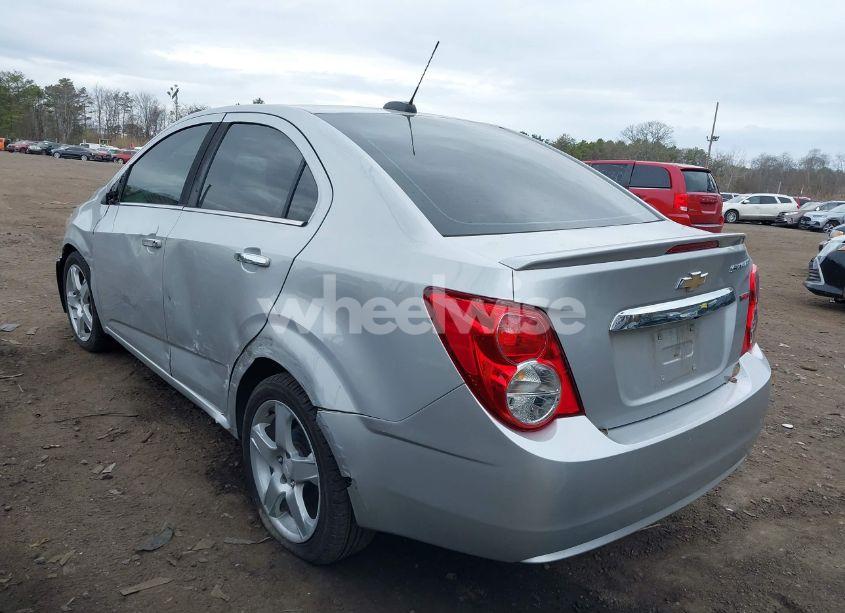 Photo 6 of 2015 Chevrolet Sonic LTZ AUTO (VIN 1G1JE5SB0F4209024)