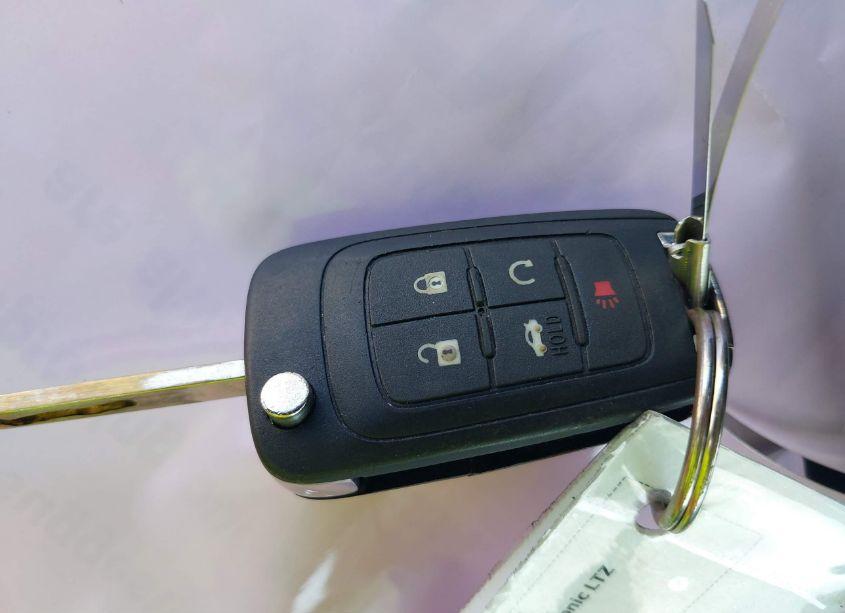 Photo 11 of 2016 Chevrolet Sonic LTZ AUTO (VIN 1G1JE5SB0G4140465)