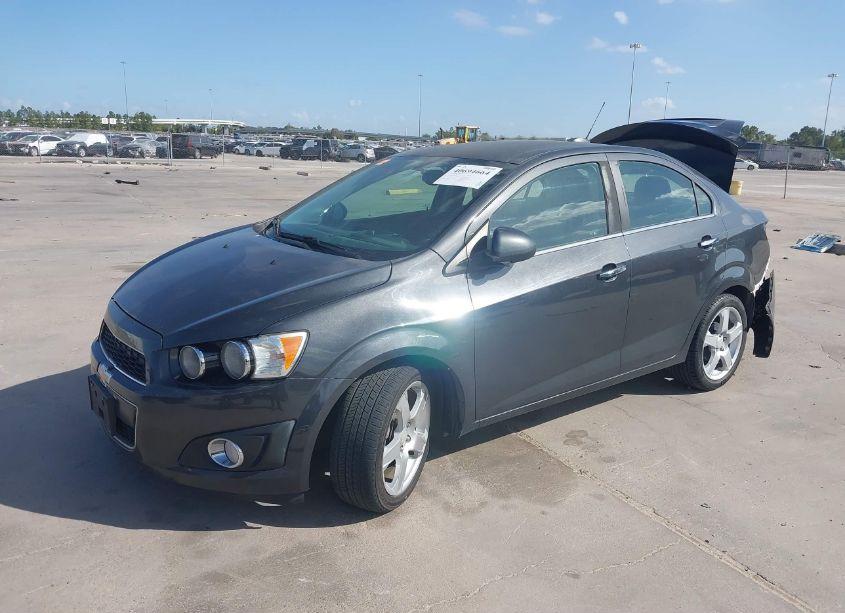 Photo 2 of 2016 Chevrolet Sonic LTZ AUTO (VIN 1G1JE5SB0G4140465)