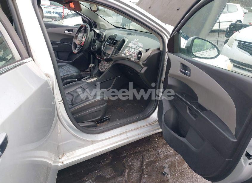 Photo 5 of 2016 Chevrolet Sonic LTZ AUTO (VIN 1G1JE5SB0G4159100)