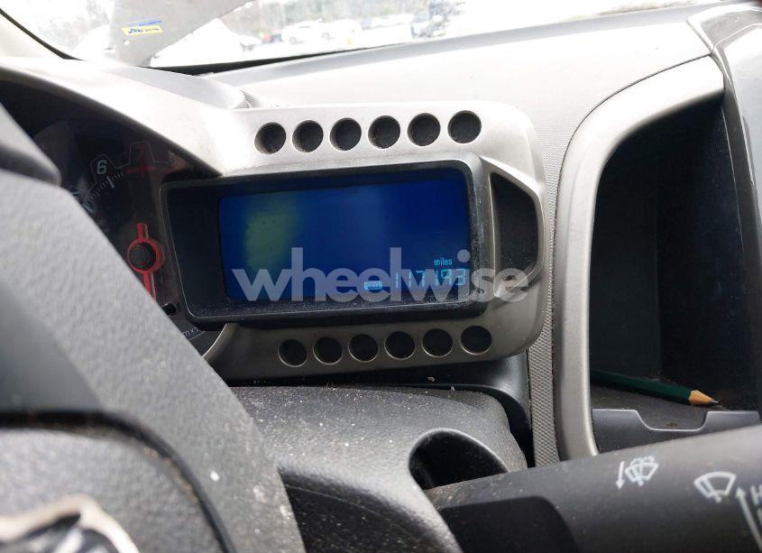 Photo 7 of 2016 Chevrolet Sonic LTZ AUTO (VIN 1G1JE5SB0G4159100)