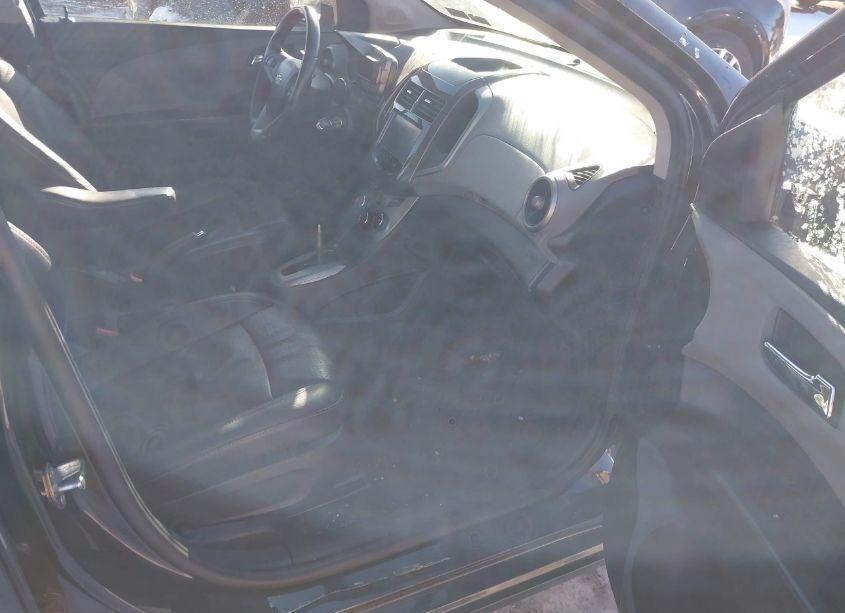 Photo 5 of 2015 Chevrolet Sonic LTZ AUTO (VIN 1G1JE5SB1F4105321)