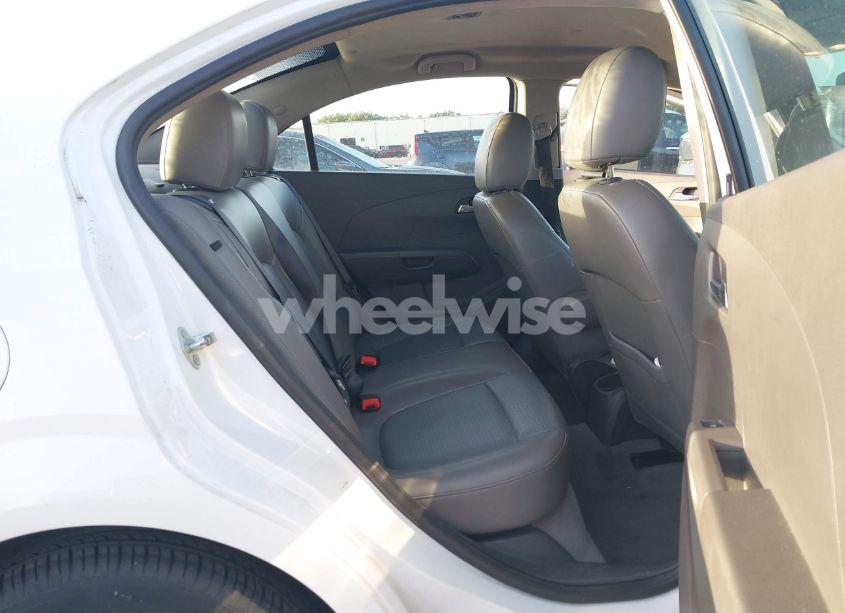 Photo 8 of 2015 Chevrolet Sonic LTZ AUTO (VIN 1G1JE5SB1F4142871)