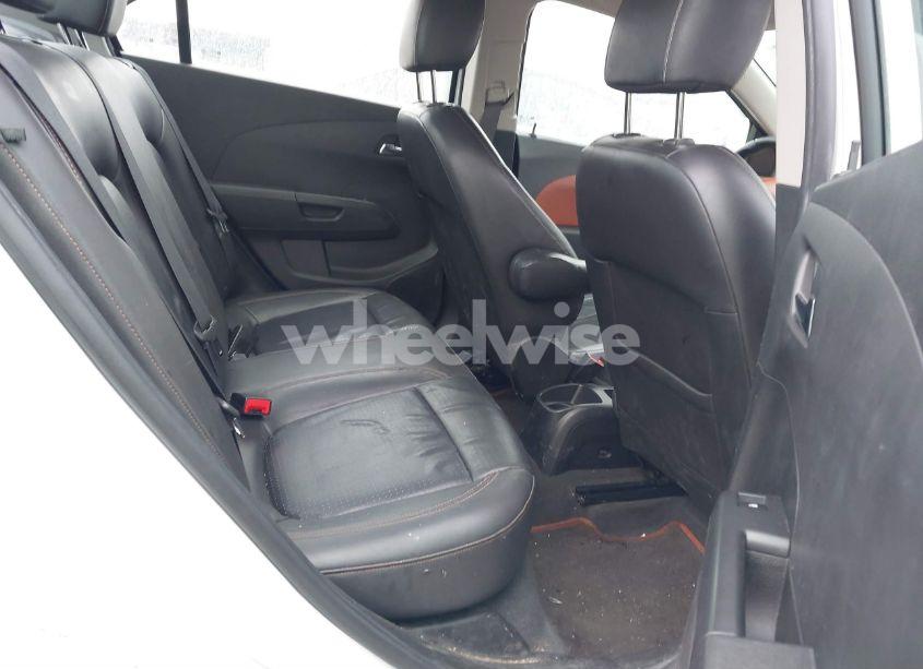 Photo 8 of 2016 Chevrolet Sonic LTZ AUTO (VIN 1G1JE5SB1G4135257)