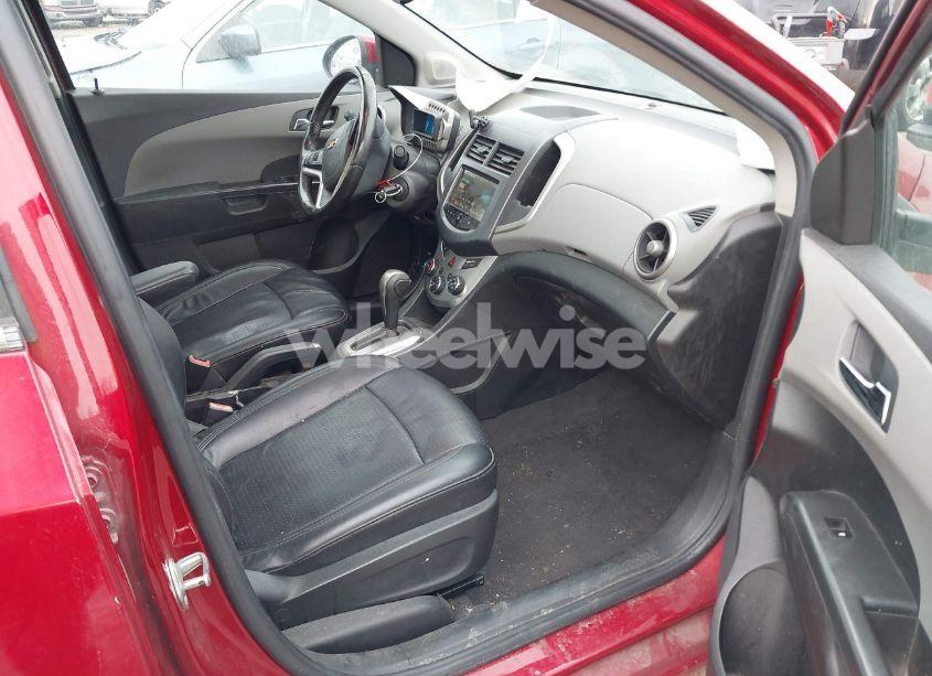 Photo 5 of 2013 Chevrolet Sonic LTZ AUTO (VIN 1G1JE5SB2D4148028)