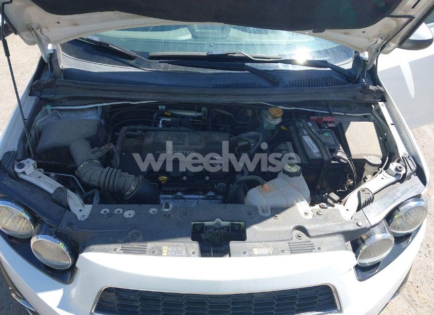 Photo 10 of 2015 Chevrolet Sonic LTZ AUTO (VIN 1G1JE5SB4F4190817)