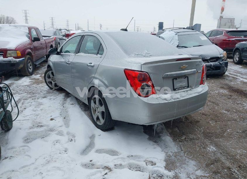 Photo 3 of 2015 Chevrolet Sonic LTZ AUTO (VIN 1G1JE5SB5F4121571)