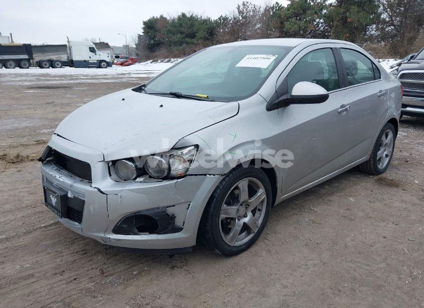 Photo 2 of 2014 Chevrolet Sonic LTZ AUTO (VIN 1G1JE5SB6E4218485)