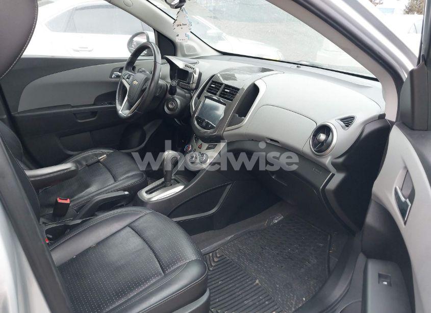 Photo 5 of 2014 Chevrolet Sonic LTZ AUTO (VIN 1G1JE5SB6E4218485)