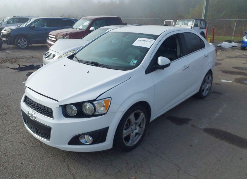 Photo 2 of 2016 Chevrolet Sonic LTZ AUTO (VIN 1G1JE5SB6G4137439)