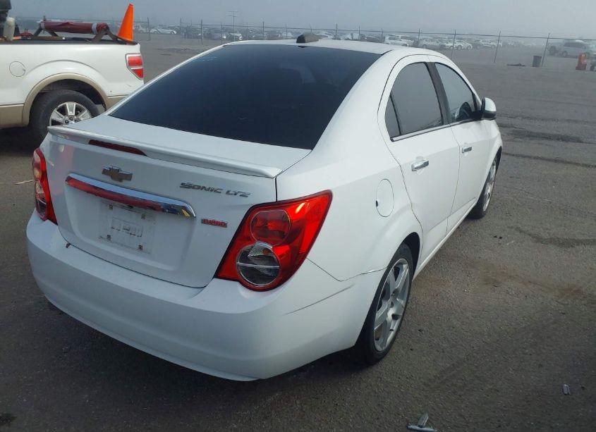Photo 4 of 2016 Chevrolet Sonic LTZ AUTO (VIN 1G1JE5SB6G4137439)