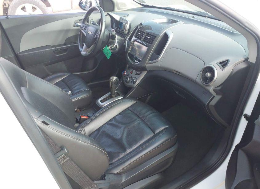 Photo 5 of 2016 Chevrolet Sonic LTZ AUTO (VIN 1G1JE5SB6G4137439)