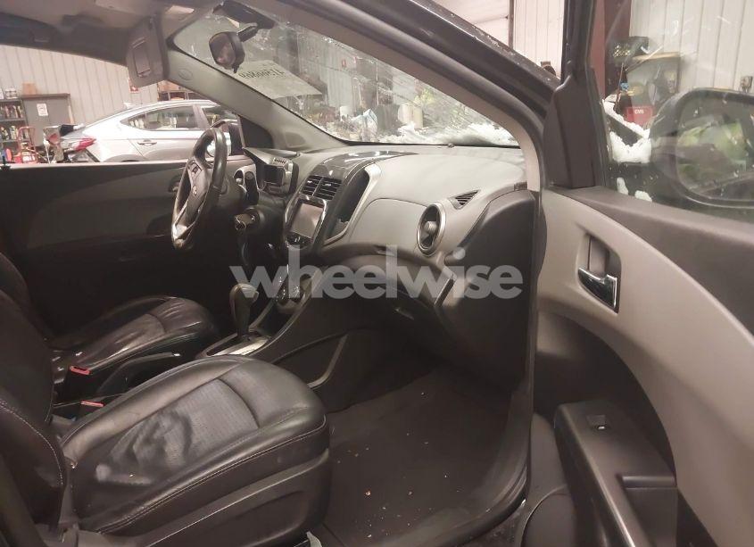 Photo 5 of 2014 Chevrolet Sonic LTZ AUTO (VIN 1G1JE5SB7E4233500)