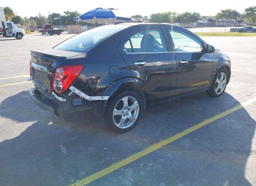 Photo 4 of 2015 Chevrolet Sonic LTZ AUTO (VIN 1G1JE5SB7F4104044)