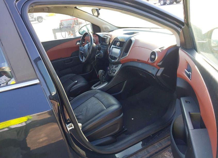 Photo 5 of 2015 Chevrolet Sonic LTZ AUTO (VIN 1G1JE5SB7F4104044)