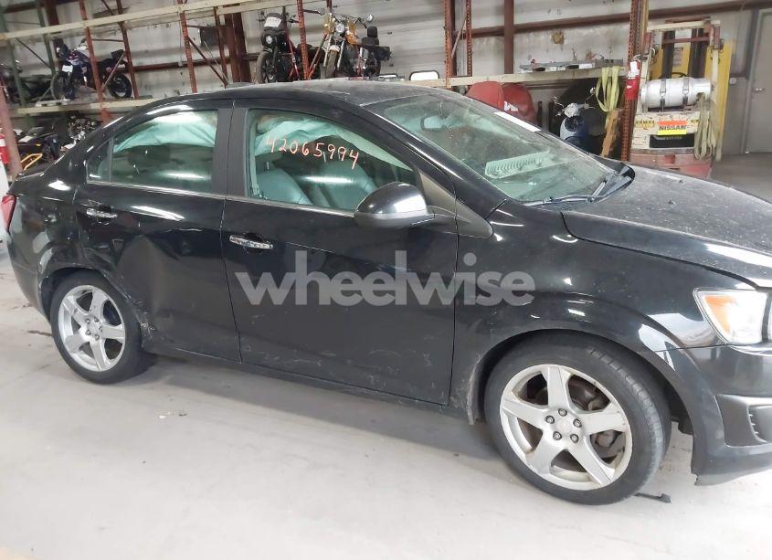 Photo 13 of 2015 Chevrolet Sonic LTZ AUTO (VIN 1G1JE5SB7F4144348)