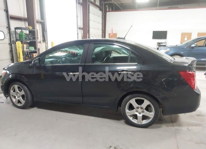 Photo 14 of 2015 Chevrolet Sonic LTZ AUTO (VIN 1G1JE5SB7F4144348)