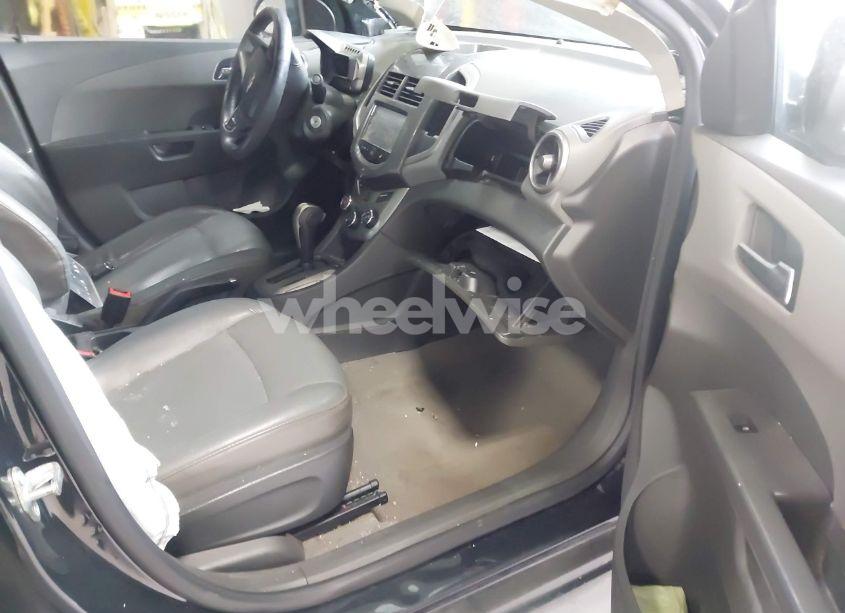 Photo 5 of 2015 Chevrolet Sonic LTZ AUTO (VIN 1G1JE5SB7F4144348)